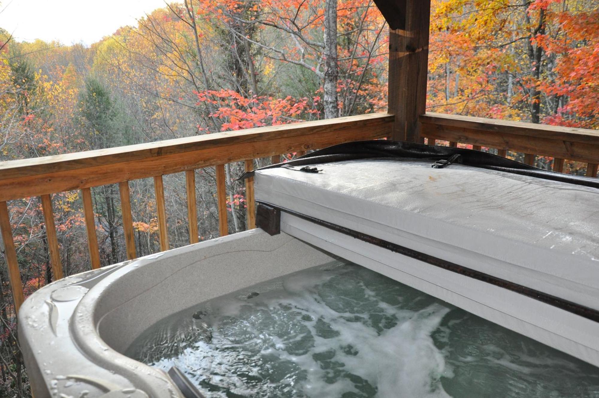 Bears Among Us Villa Gatlinburg Exterior photo